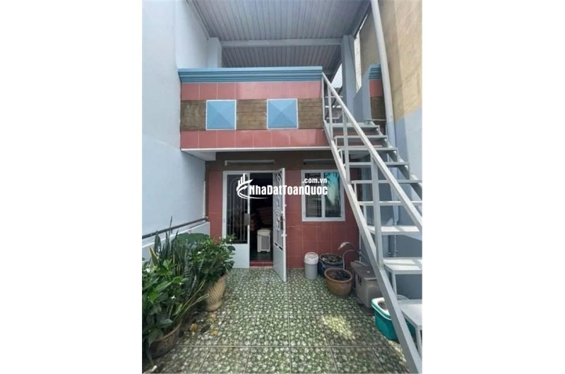SIÊU HIẾM Q10 – Nhà 4T Ngô Gia Tự, 42m², 3PN – Cho Thuê 10Tr/Th – Sổ Vuông